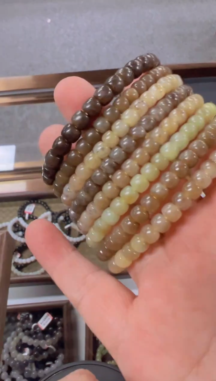未镶嵌手串和田玉多样性发一