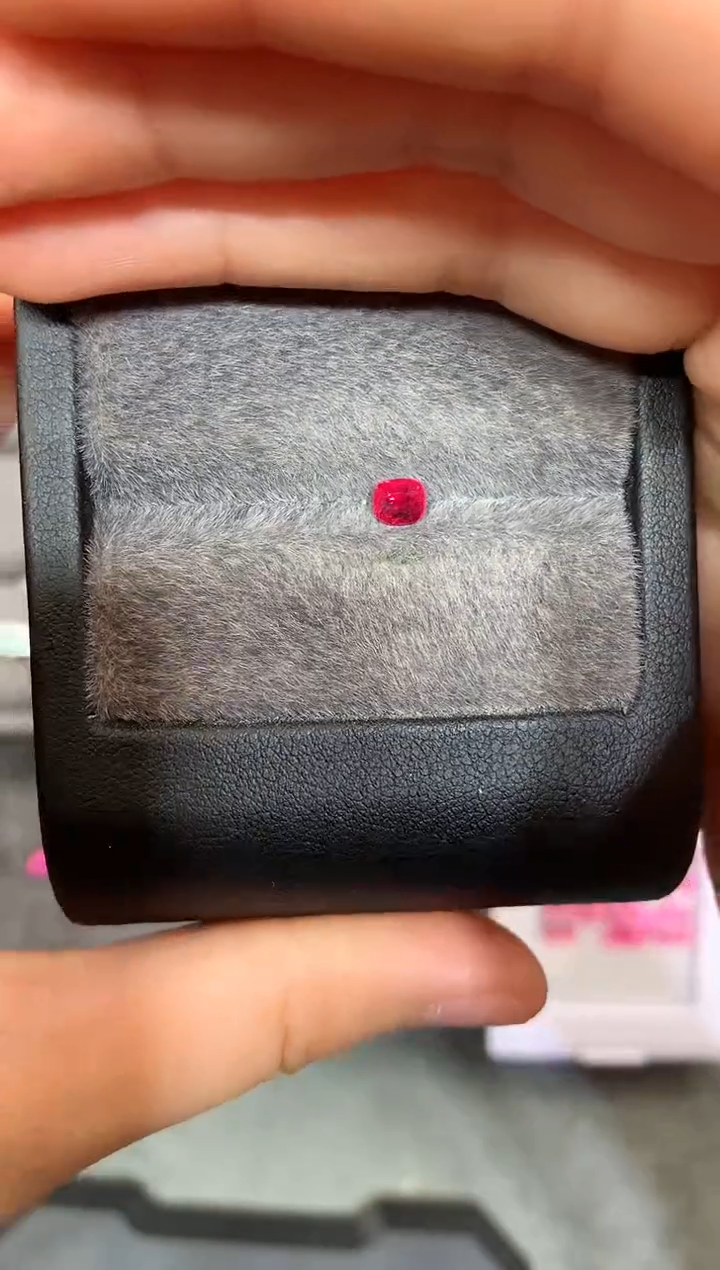 【闪购商品】定制尖晶石裸石未镶嵌枕型 绝地 0.54ct