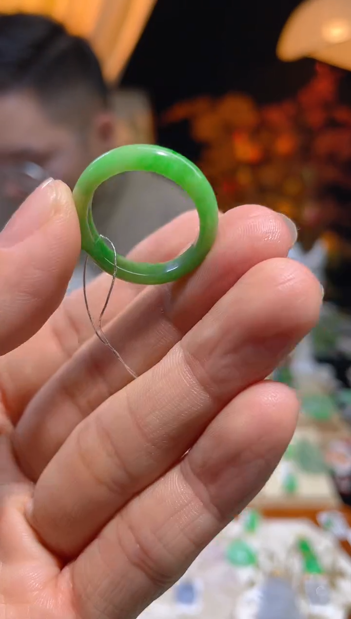 【闪购商品】翡翠颈饰未镶嵌假一赔三15圈口