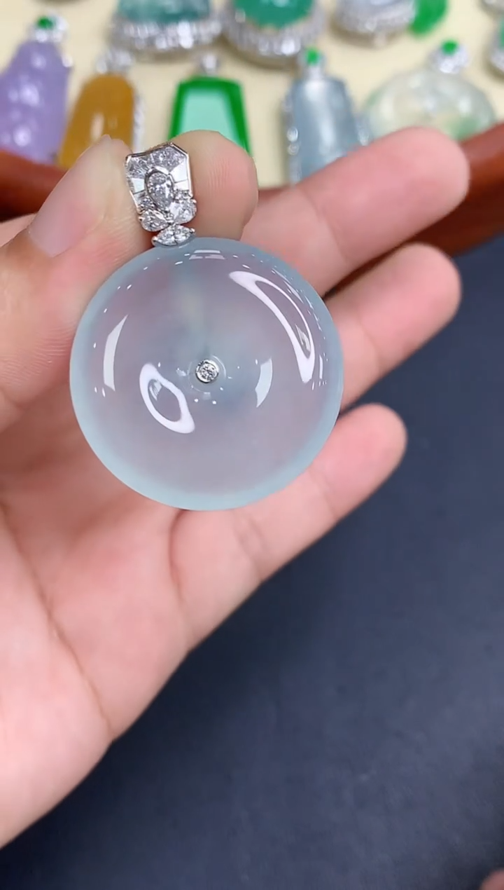 颈饰18K金镶嵌翡翠611-中国好珍宝