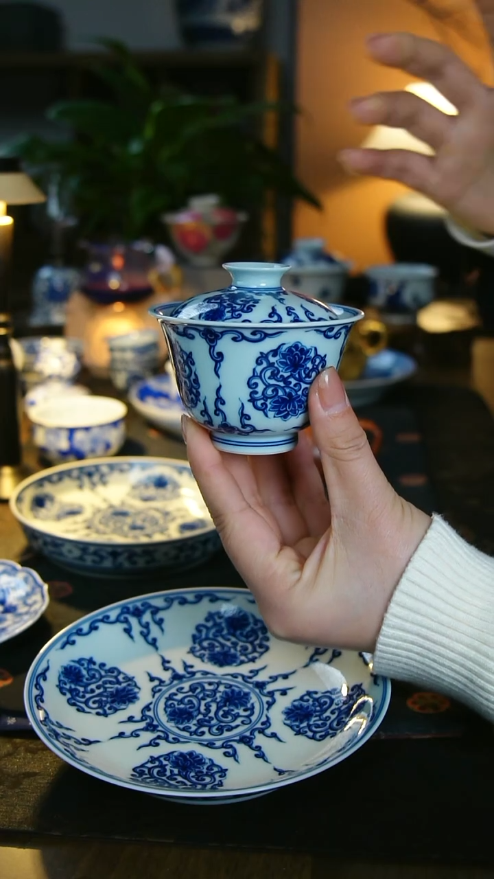 团花盖碗       