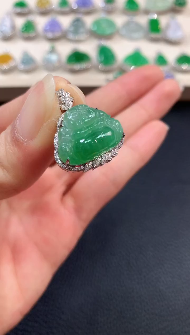 【闪购商品】翡翠吊坠(不含链)18K金镶嵌b81     