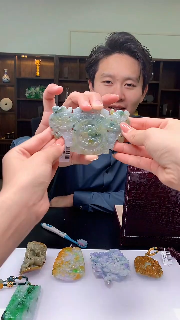 【闪购商品】定制翡翠未镶嵌啊啊