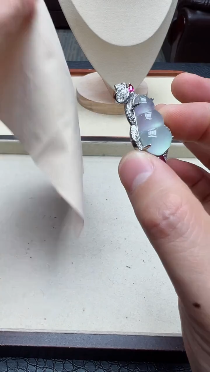 【闪购商品】翡翠颈饰银S925镶嵌       