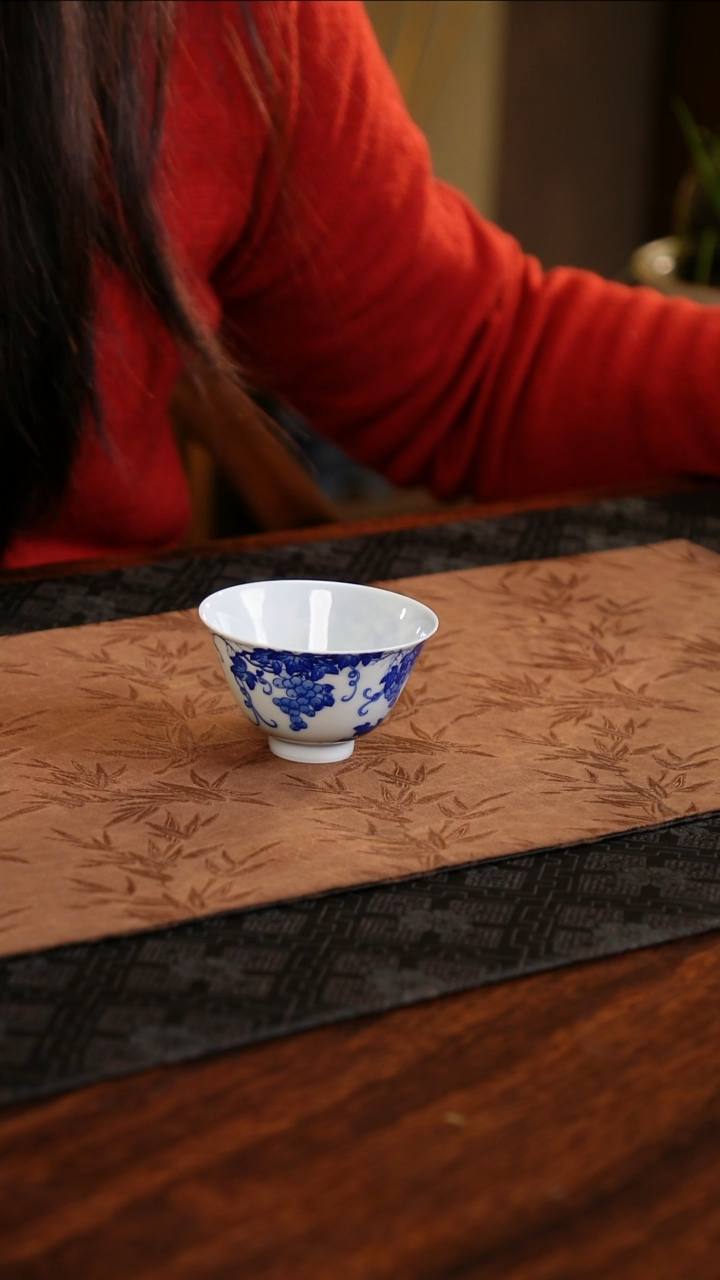 【闪购商品】杯子ys折枝葡萄撇口杯