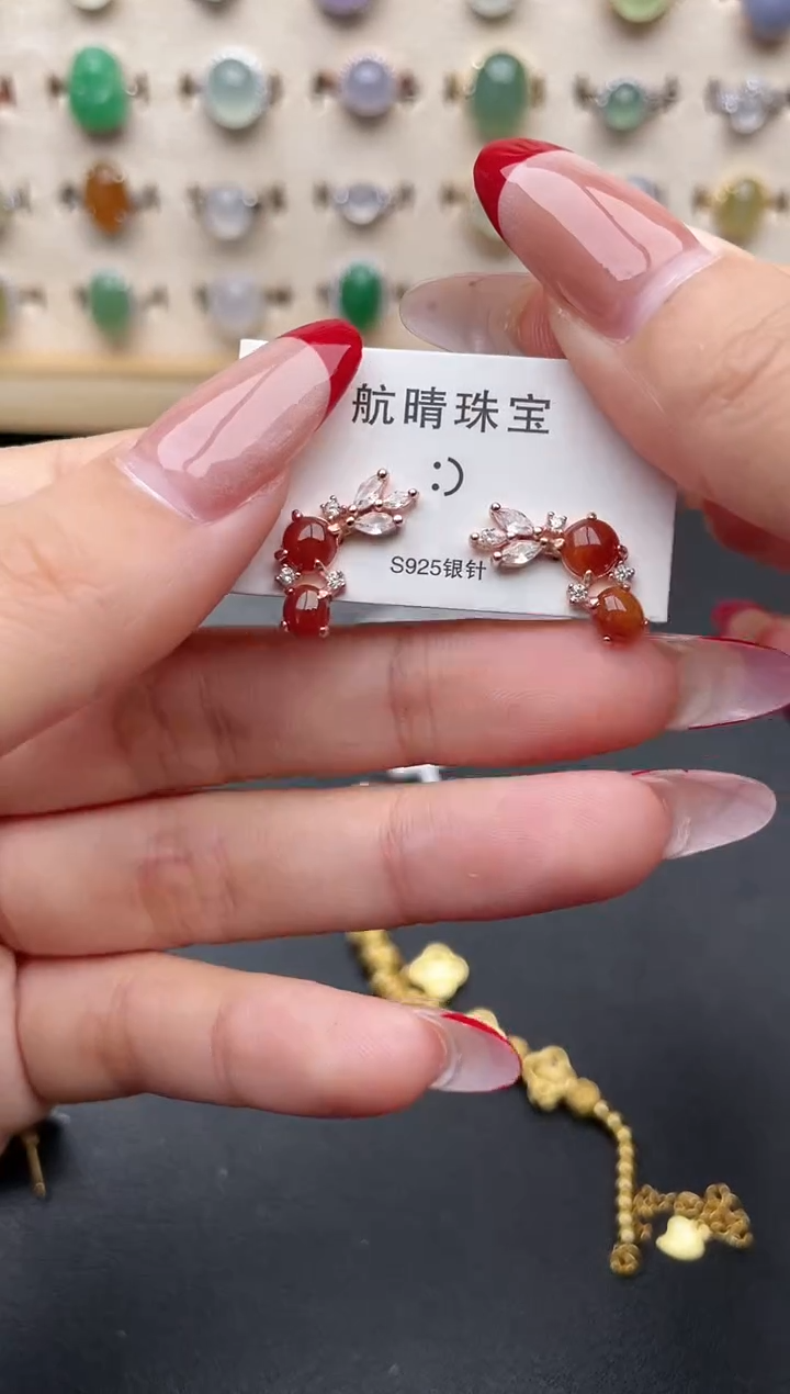 【闪购商品】翡翠戒指银S925镶嵌一物一证一礼盒