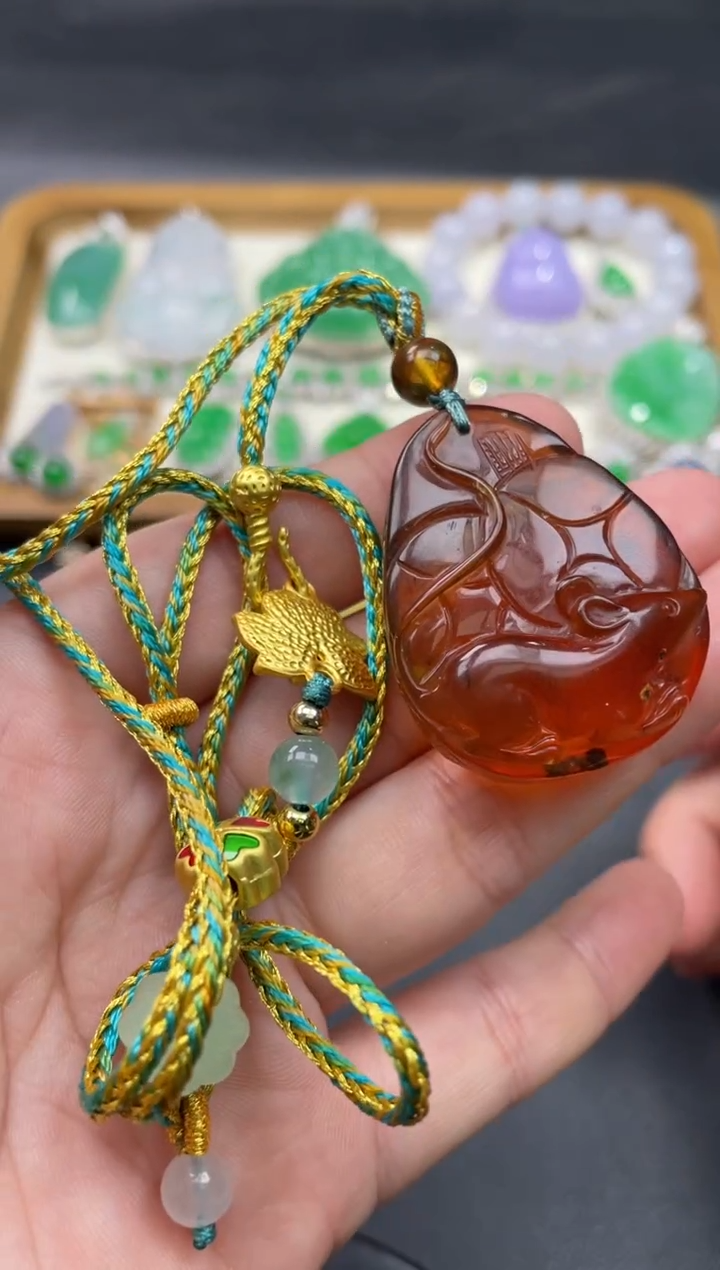 【闪购商品】琥珀裸石未镶嵌180.........