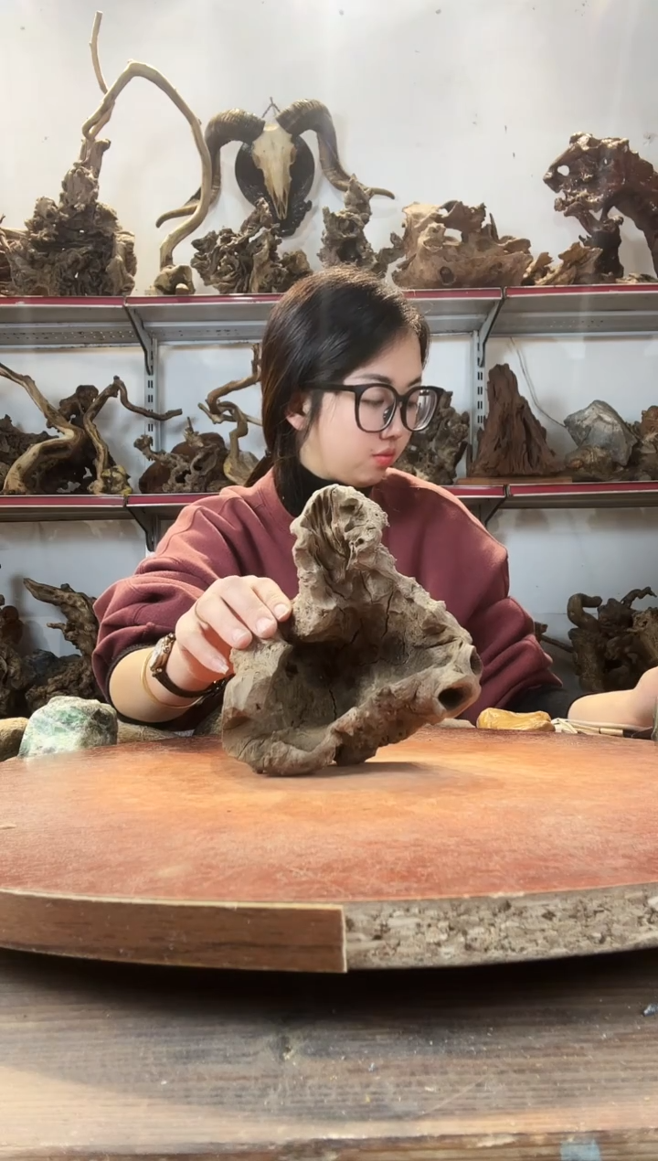 木爱****匠黄荆随型风化镂空底座摆件无漆无蜡