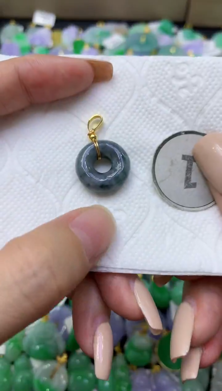 颈饰未镶嵌翡翠天然缅甸翡翠A货