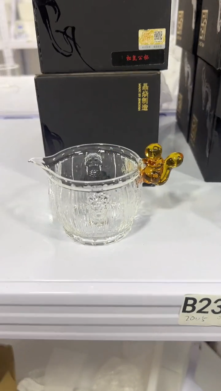 晶焱松鼠公道杯111