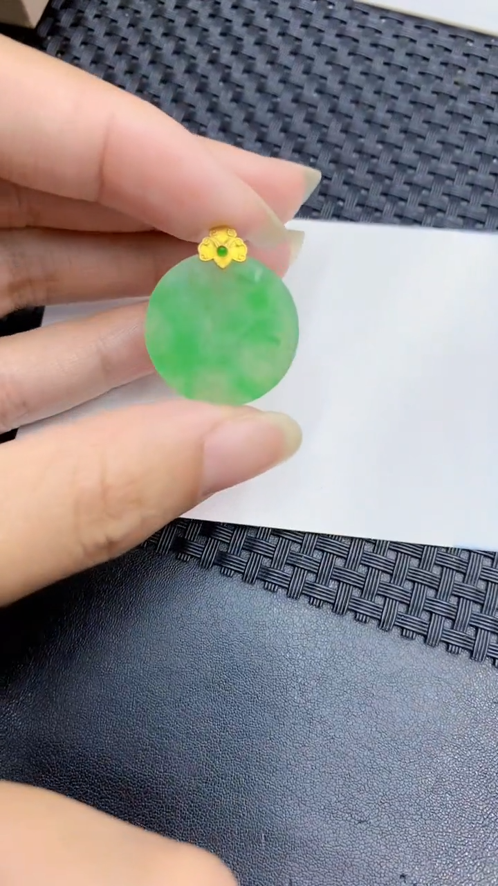 【闪购商品】翡翠颈饰18K金镶嵌            8