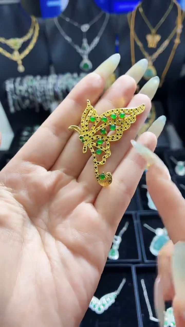 翡翠未镶嵌吊坠(不含链)天然翡翠a货 多样性发其一