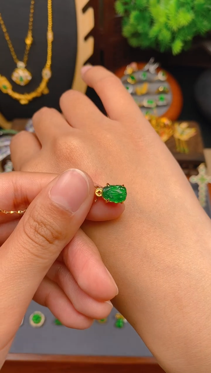 【闪购商品】翡翠吊坠(不含链)银S925镶嵌翡翠貔貅潘多拉