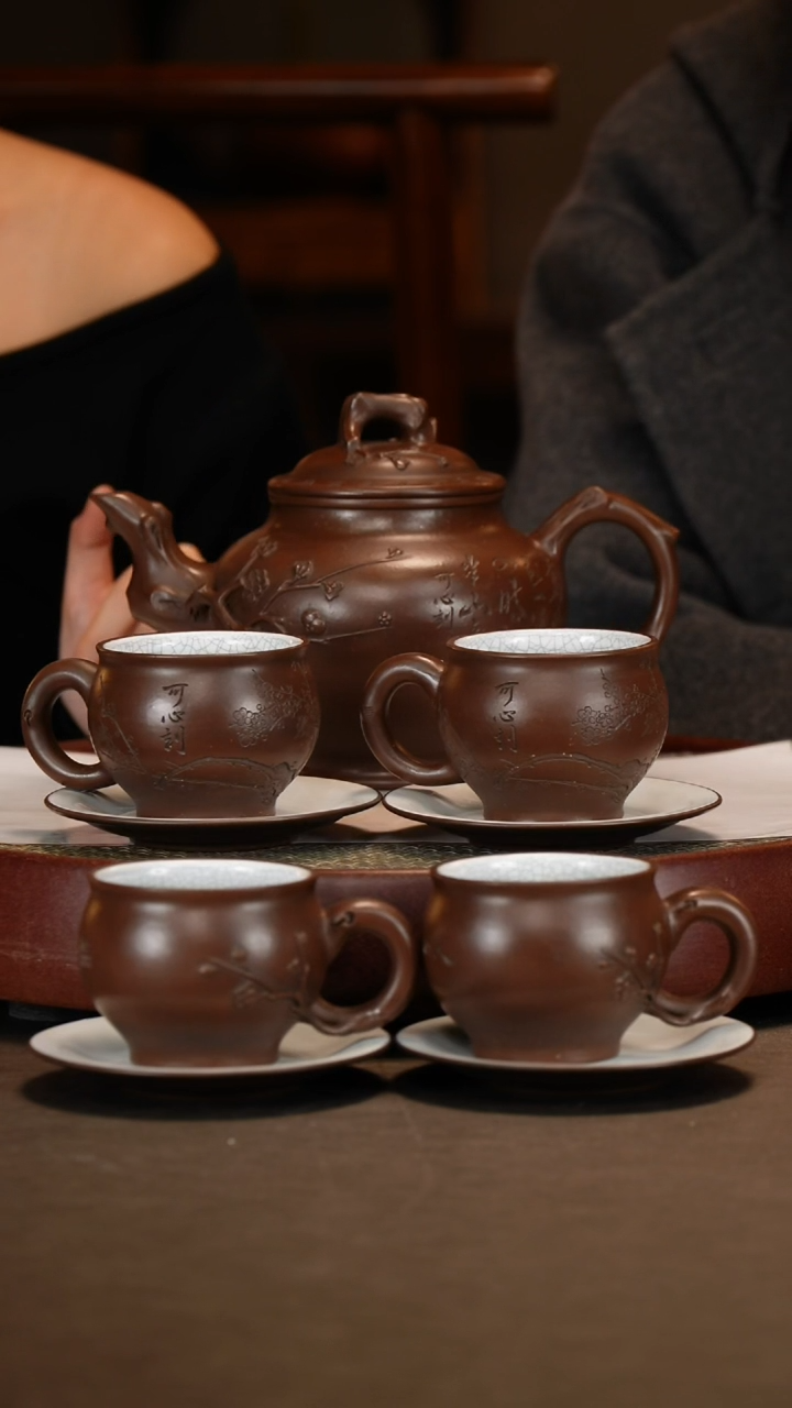 【闪购商品】紫砂茶壶朱维平梅报春套组700c+松鼠葡萄画