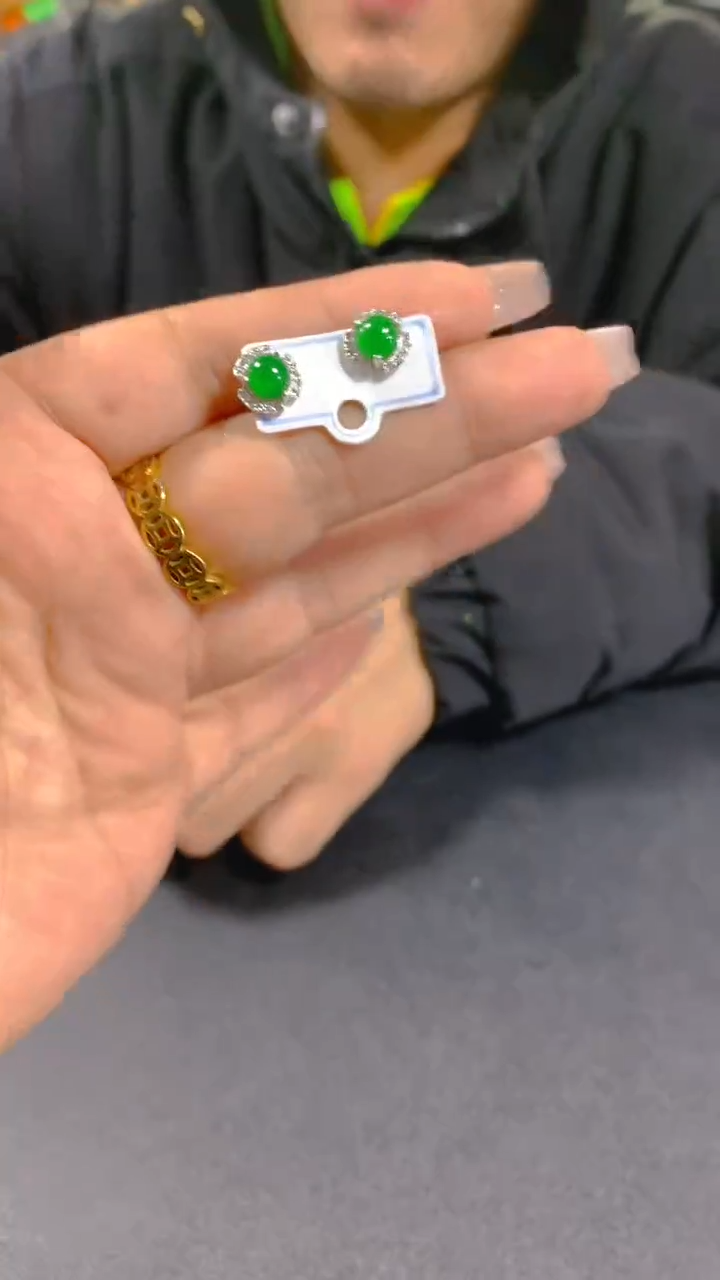 【闪购商品】翡翠耳饰未镶嵌0481039610多样性发其一