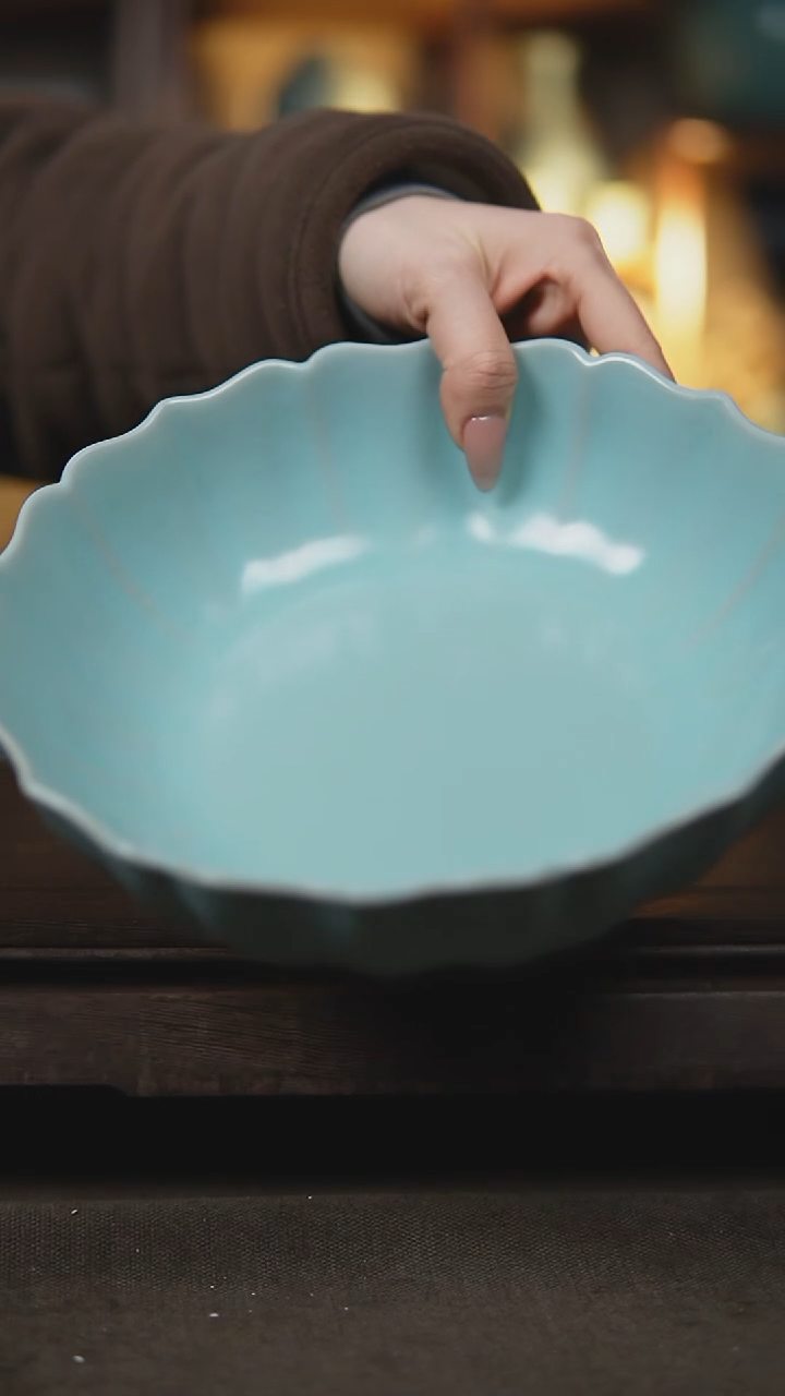 【闪购商品】杯仿古宋臻釉花口洗22公分