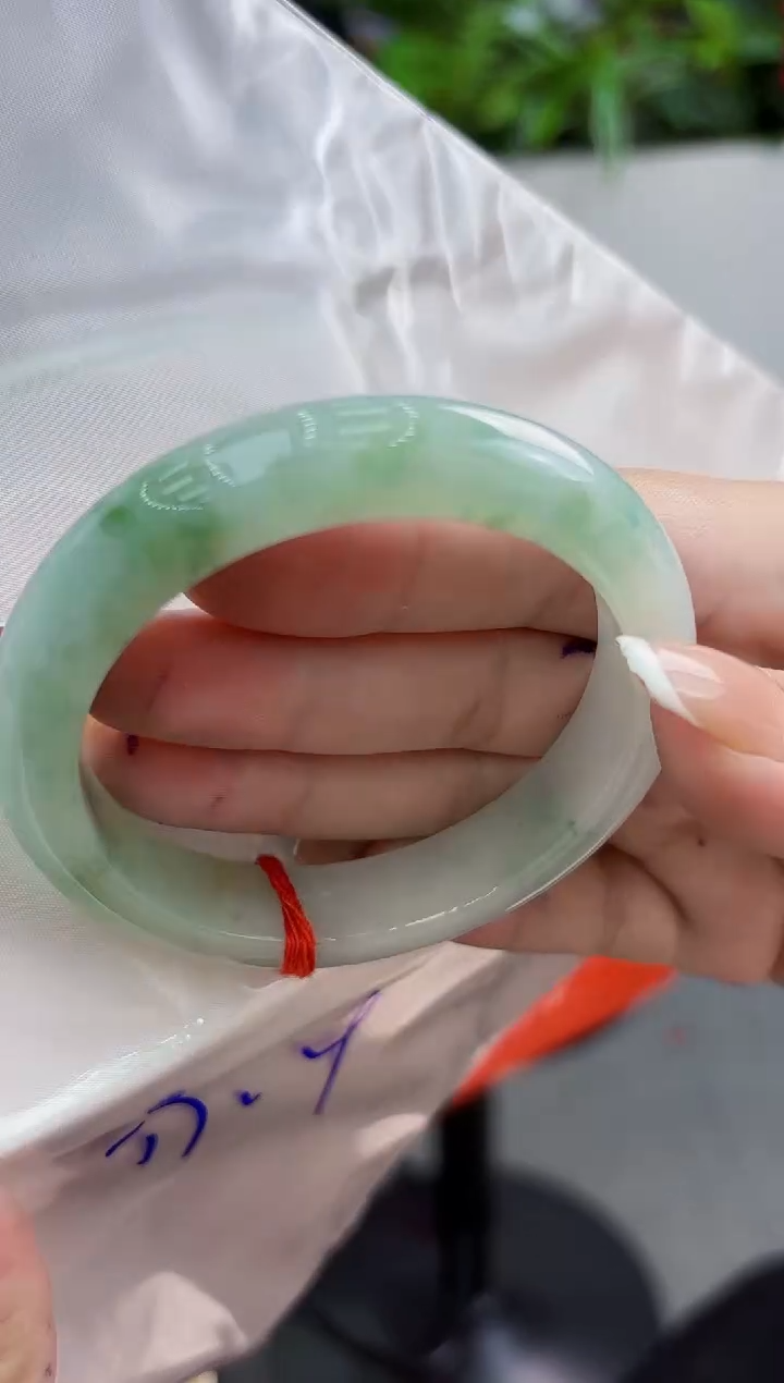 【闪购商品】翡翠手镯未镶嵌翡翠手镯