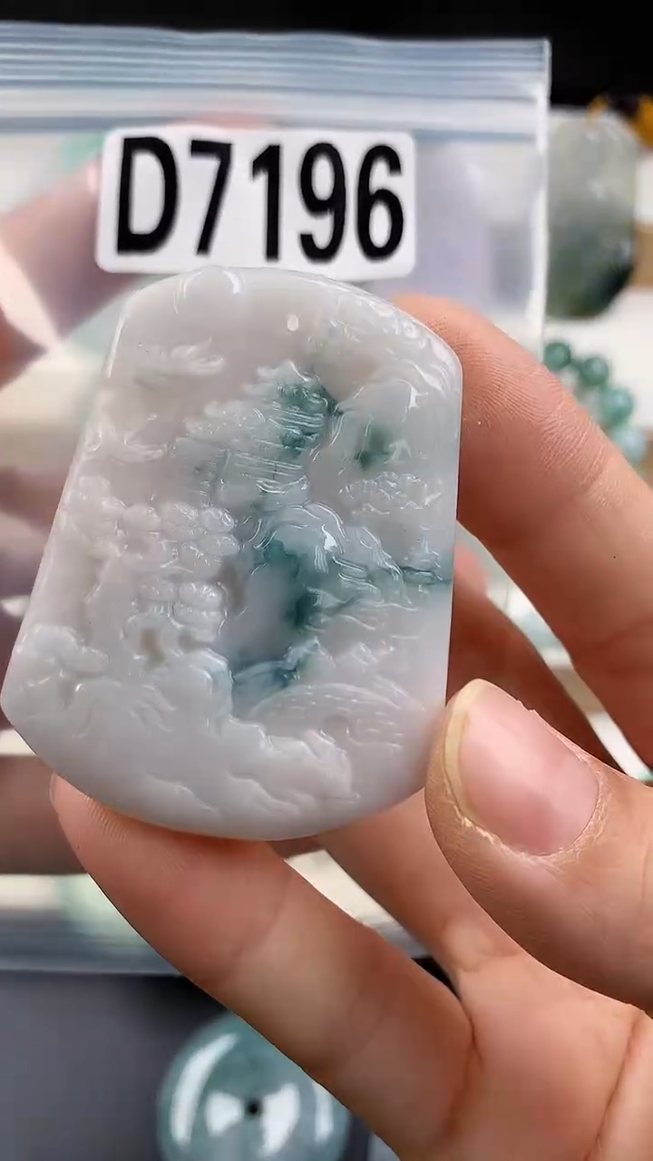 颈饰未镶嵌翡翠天然翡翠吊坠挂件