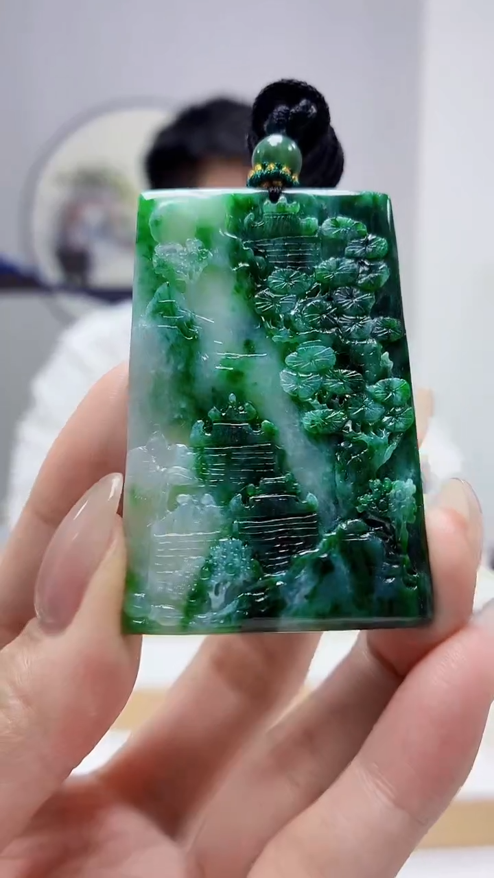 未镶嵌定制翡翠5028MM-毛货挂件58