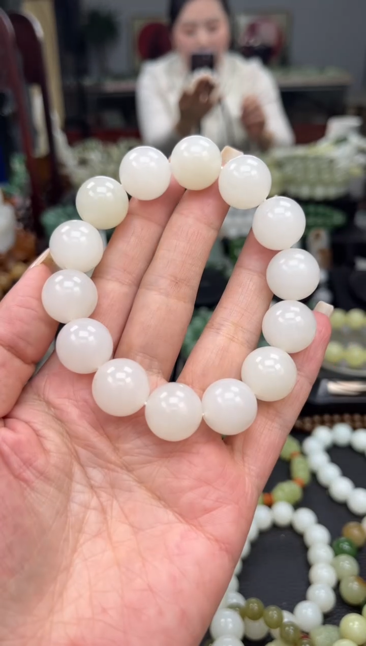 【闪购商品】和田玉手串未镶嵌冰白玉卡16