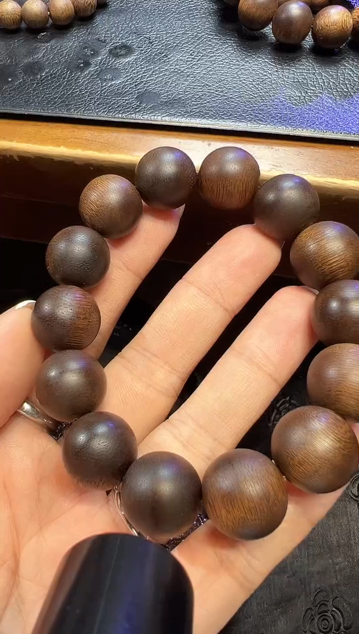 沉香手串沉香手串