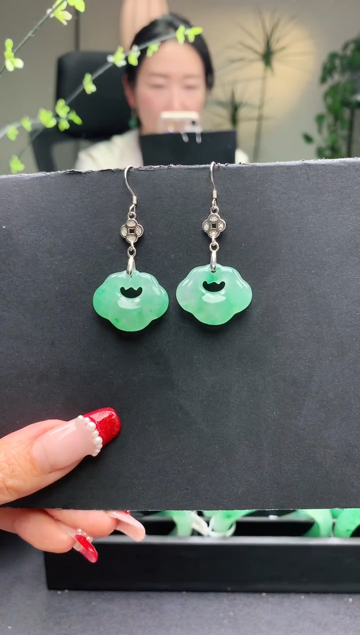 【闪购商品】石英质玉耳坠银S925镶嵌耳坠