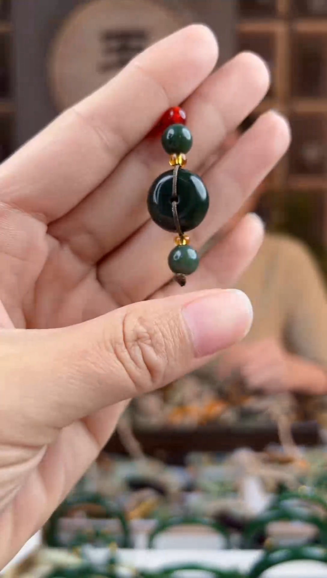 颈饰未镶嵌和田玉拍一发一，拍一发一