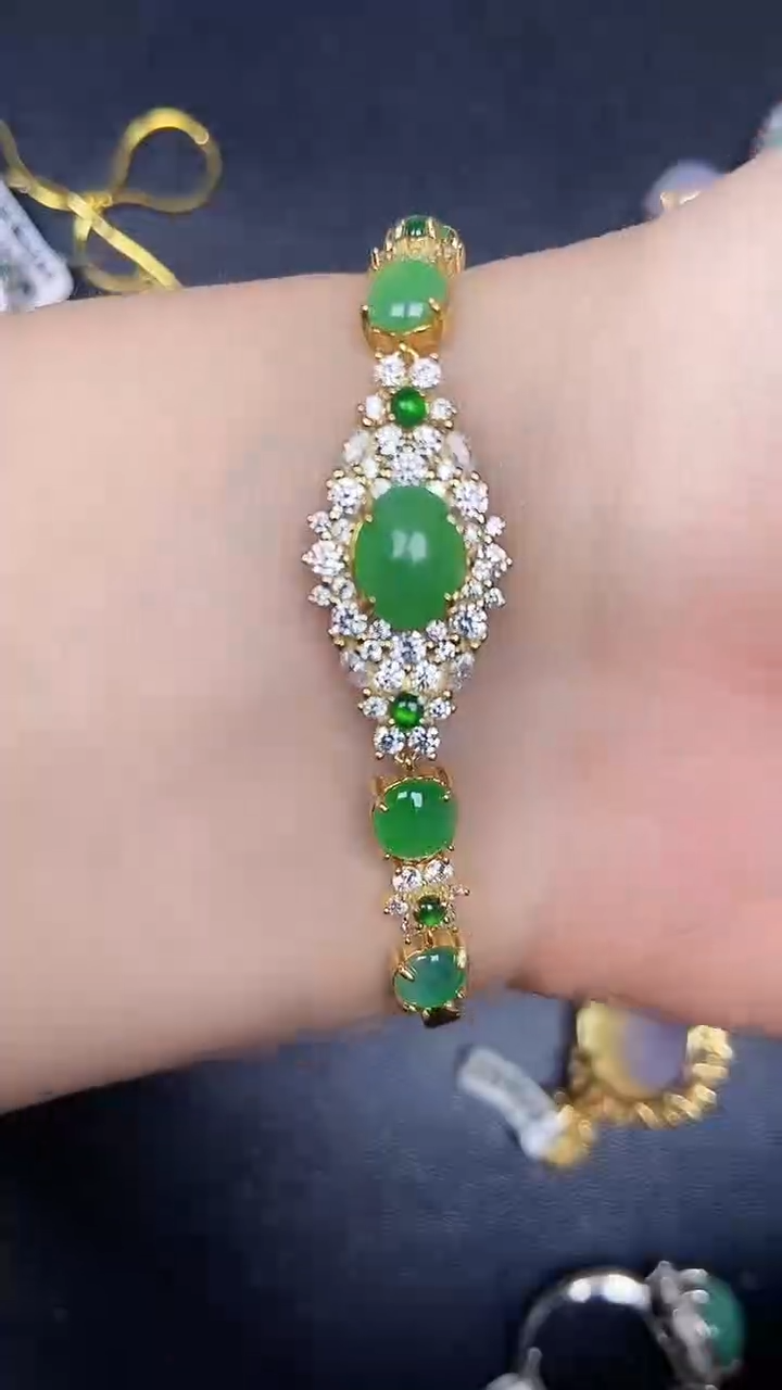 银S925镶嵌戒指翡翠4500