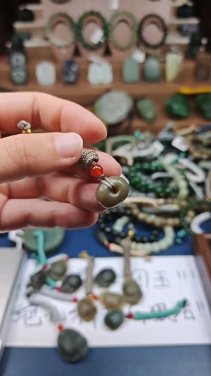 颈饰未镶嵌和田玉多样性发货拍一发一