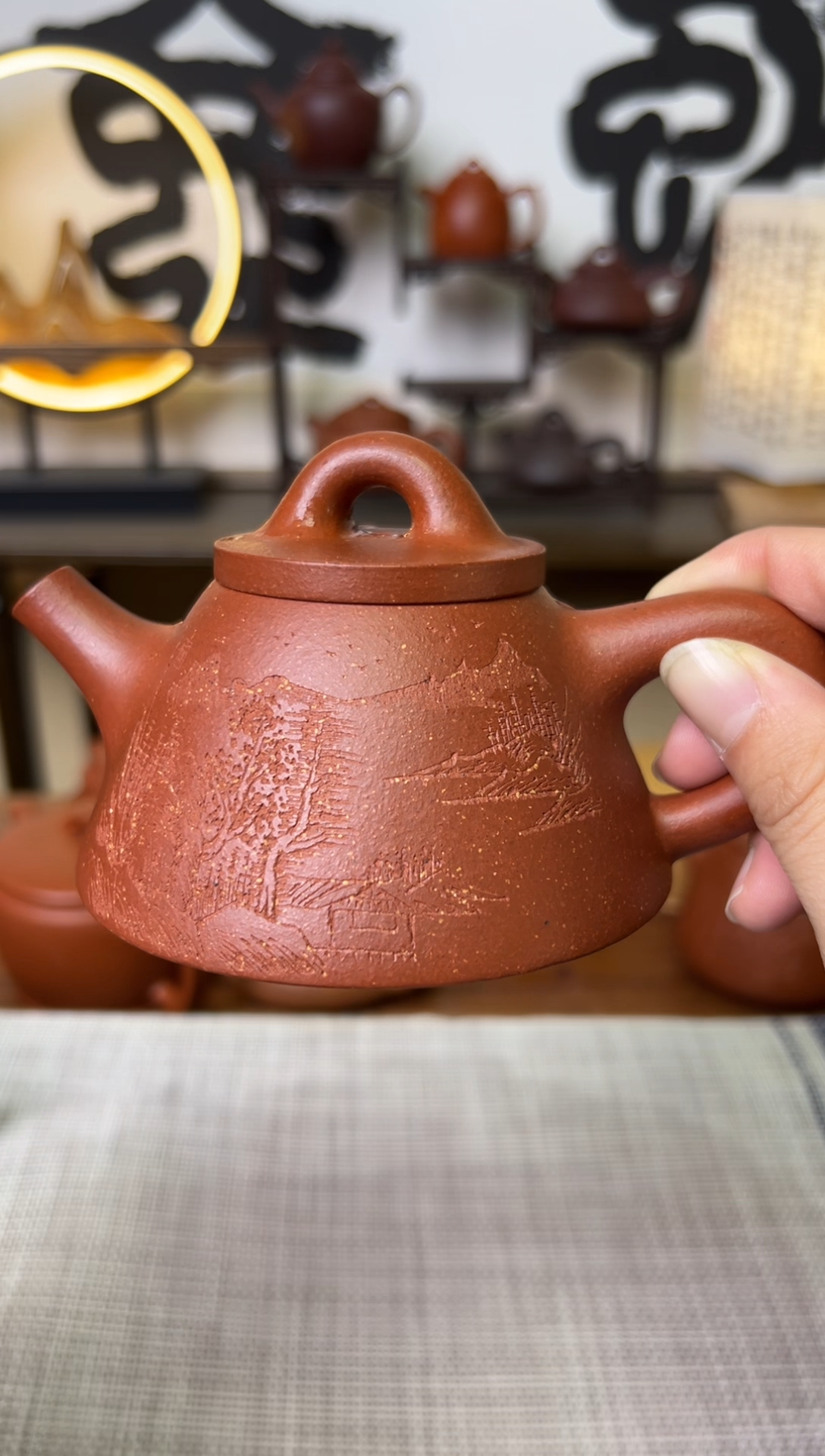 【闪购商品】段泥茶壶红降坡霸王石瓢壶山水刻170CC-甘来兵