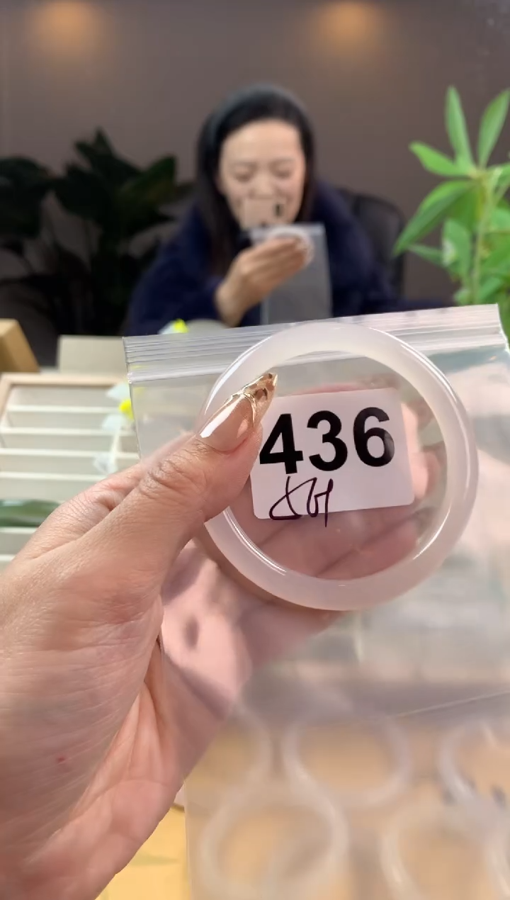 【闪购商品】玛瑙/玉髓手镯未镶嵌436