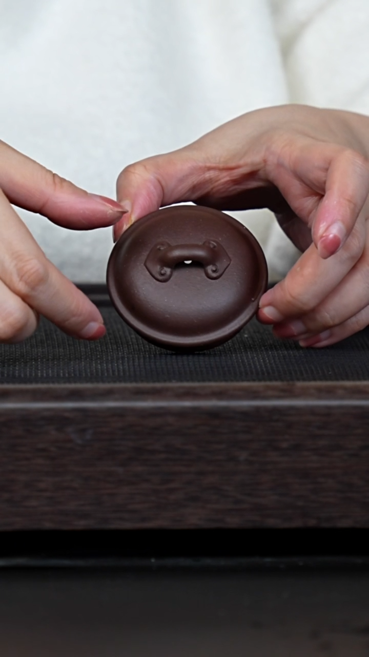 【闪购商品】紫砂茶壶底槽青小仿古如意