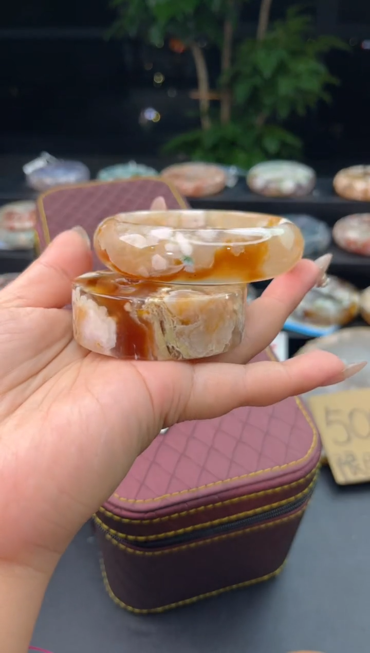 【闪购商品】石英质玉手镯未镶嵌赠送镯心（圈口60