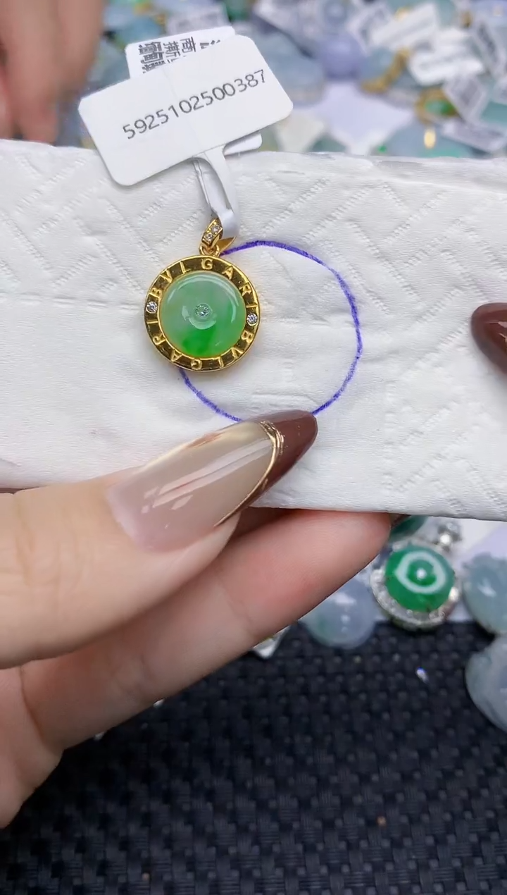 颈饰银S925镶嵌翡翠92   天然翡翠A货  百元以上9米证书费自理