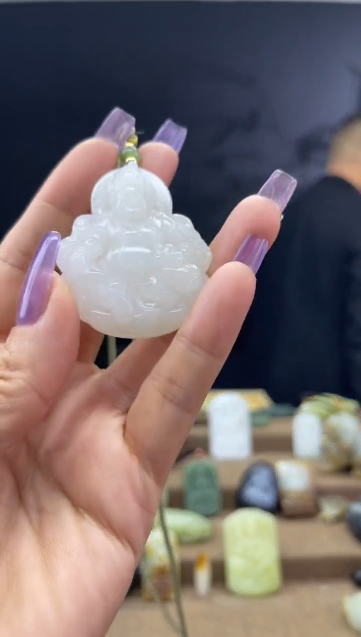 颈饰未镶嵌和田玉1