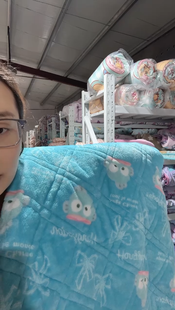 满35包邮   瑕疵200*200绒垫子  