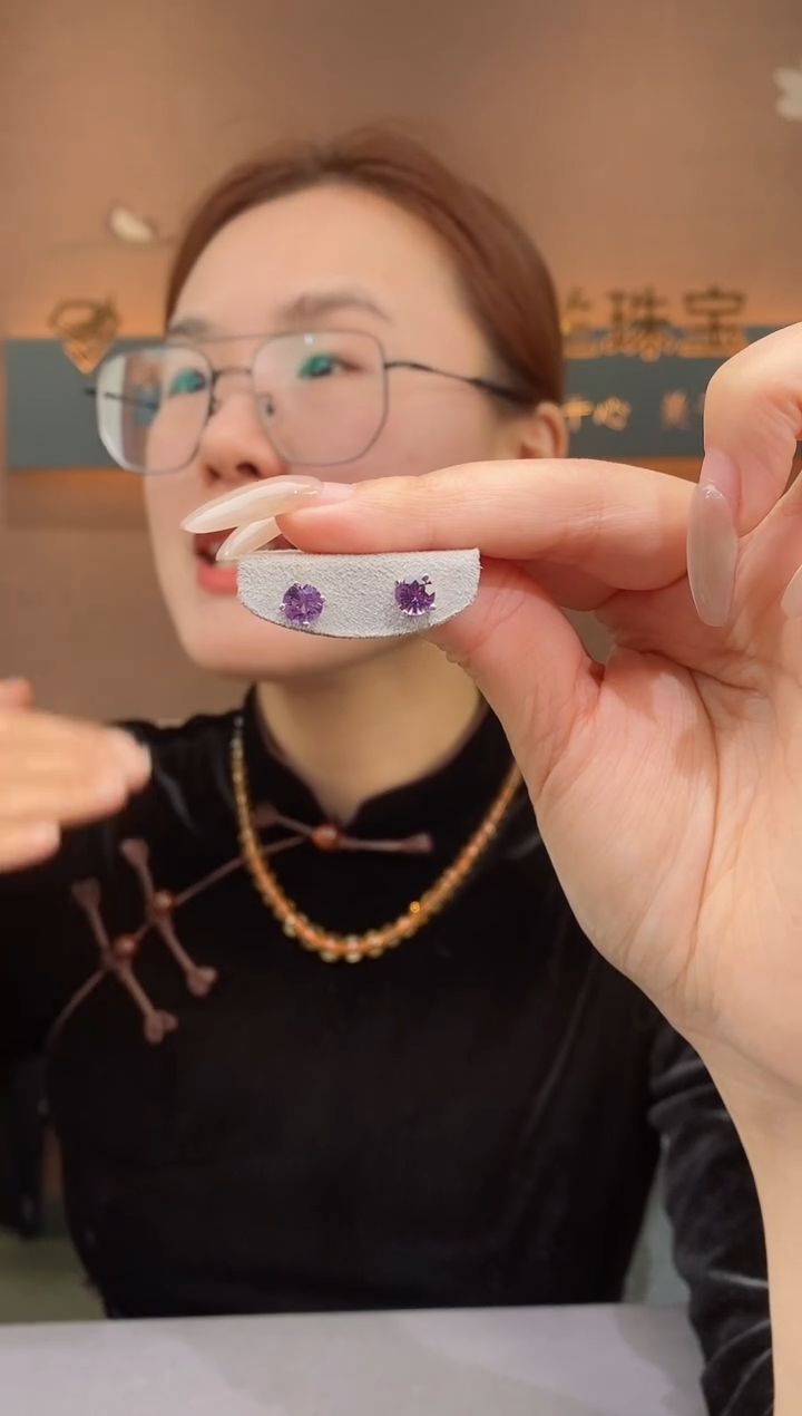 【闪购商品】紫晶耳钉银S925镶嵌紫晶耳钉