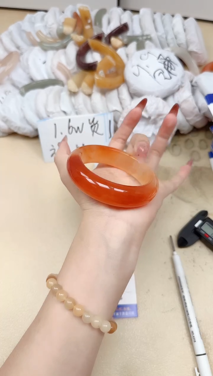 石英质玉手镯未镶嵌146/62