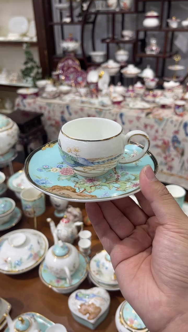 36%以上骨粉骨瓷杯碟 