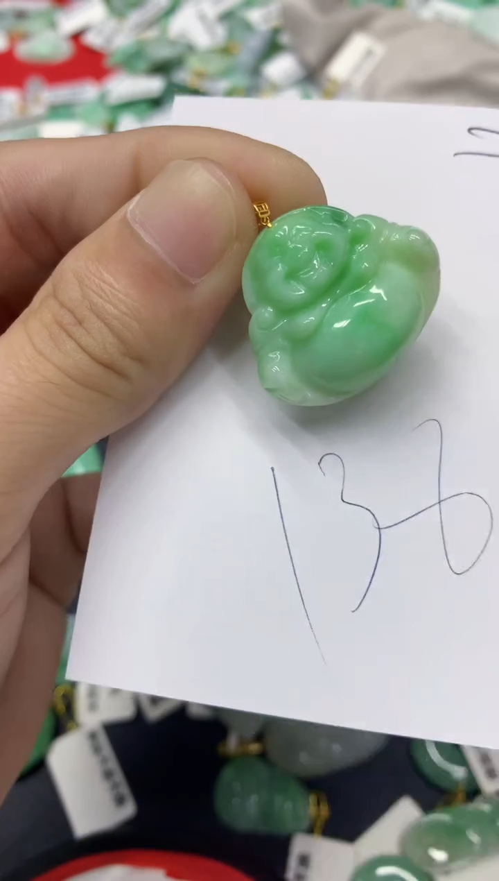 【闪购商品】翡翠颈饰18K金镶嵌翡翠