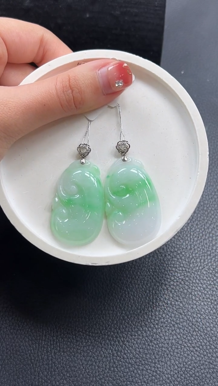 【闪购商品】翡翠颈饰18K金镶嵌YM-158-1如意多样性发1件