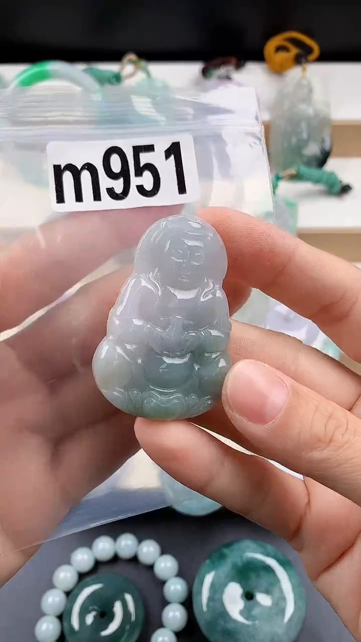 颈饰未镶嵌翡翠天然翡翠吊坠挂件