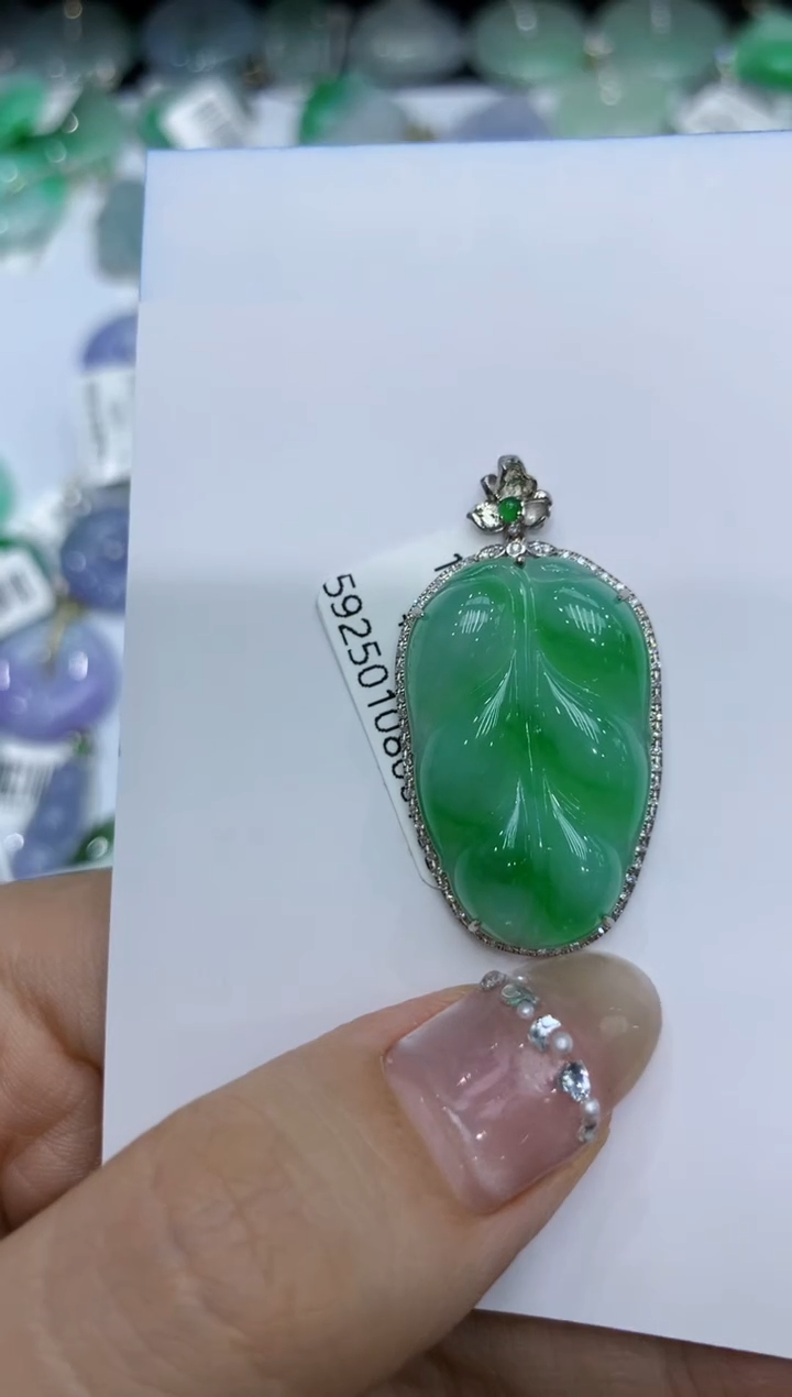 【闪购商品】翡翠颈饰18K金镶嵌222222222