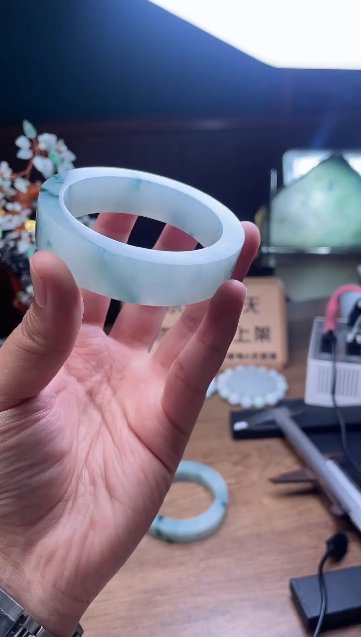 【闪购商品】定制翡翠手镯未镶嵌定制