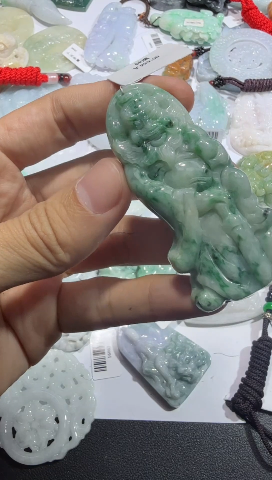 【闪购商品】翡翠颈饰未镶嵌00009831