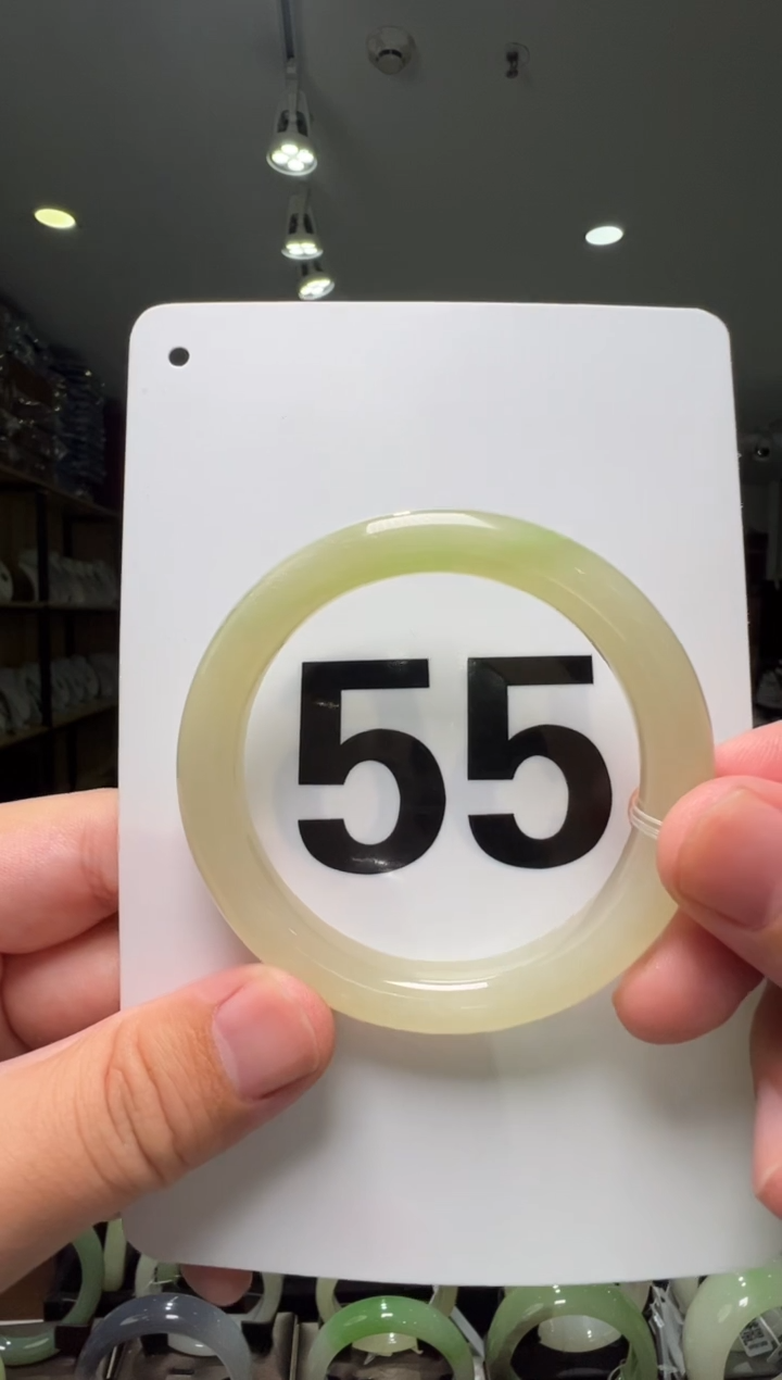 【闪购商品】和田玉手镯未镶嵌55圈口胖圆条翠青手镯