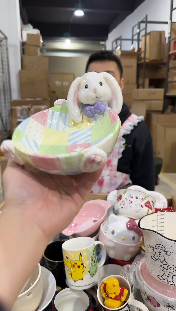 瓷片绿色原盒兔子碗
