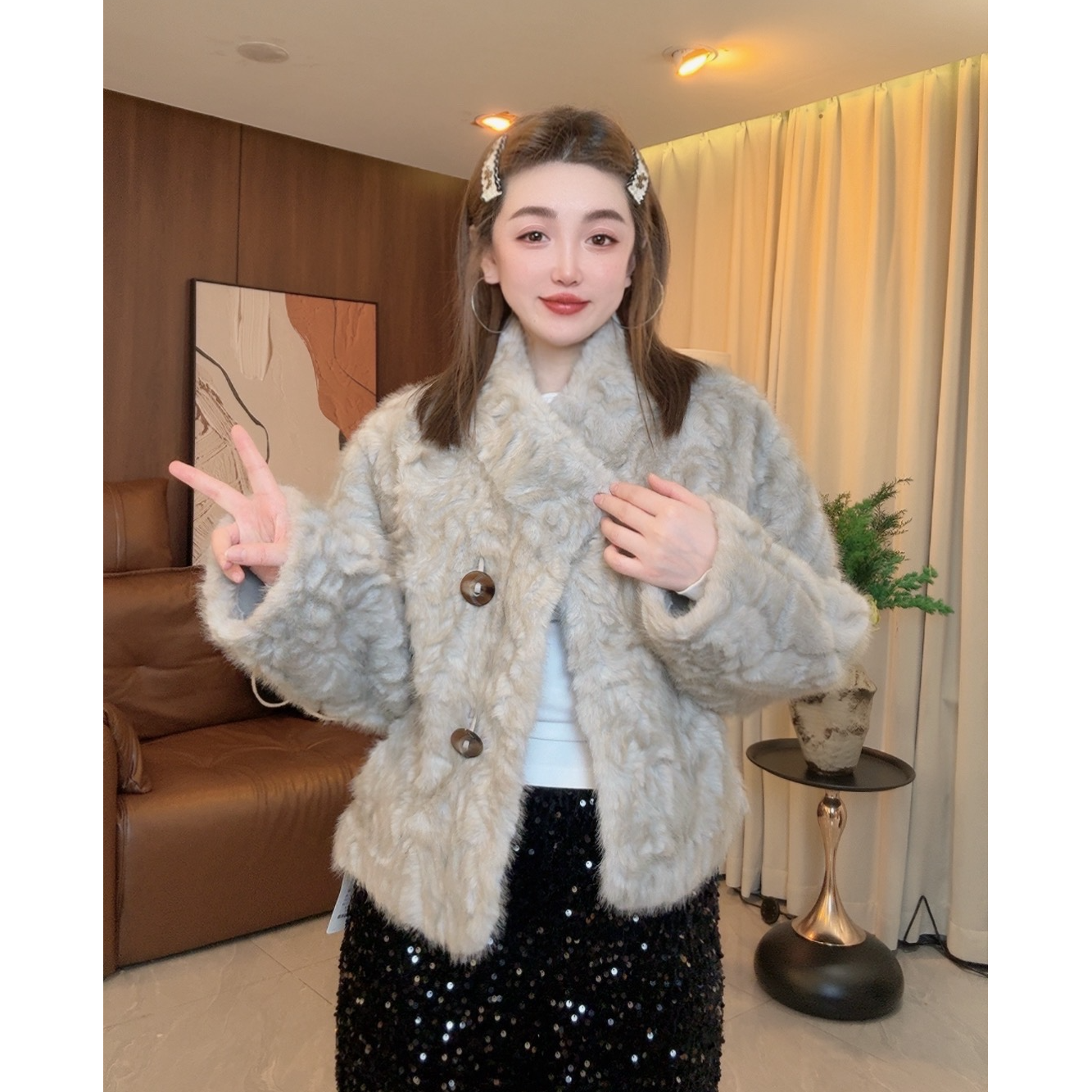 人造皮草 【慧慧甄选冬季复古极简老钱风保暖短款仿皮草外套微立领