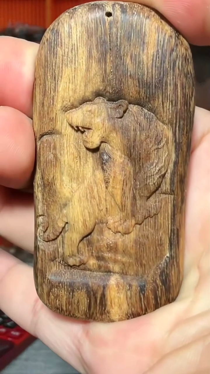 沉香吊坠a149号双面雕生肖虎多样性发一