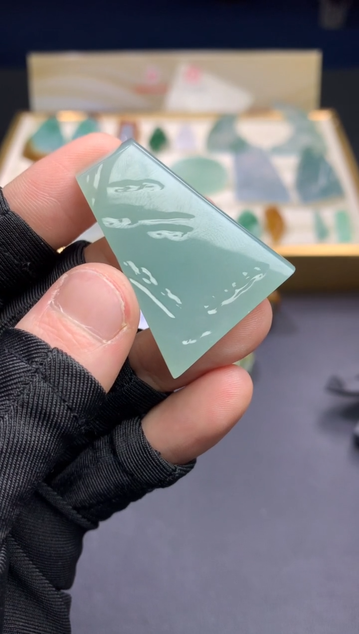 【闪购商品】定制翡翠未镶嵌